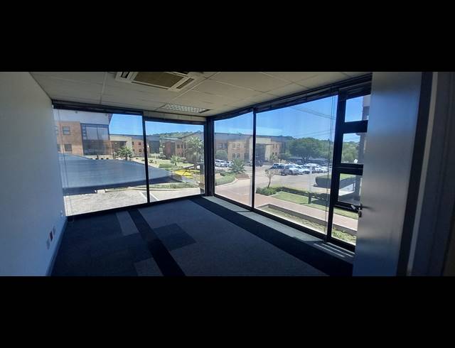 809M² OFFICE TO LET IN PAULSHOF